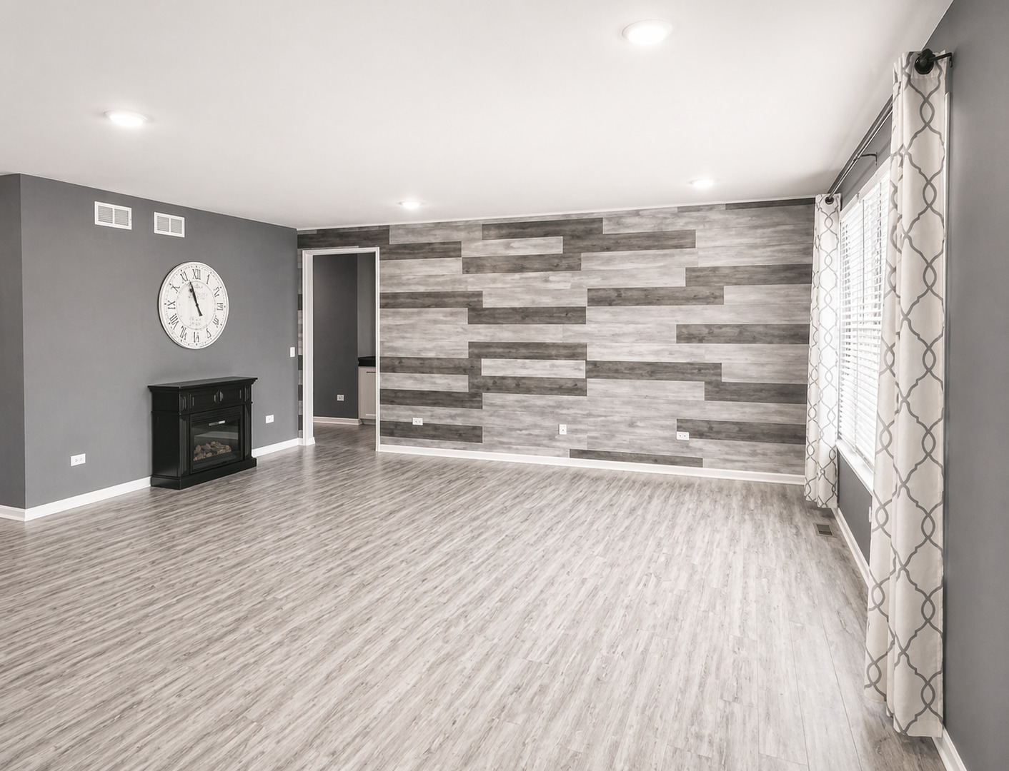 713 Long Ridge Trail Minooka, IL 60447 - Photo 24 of 40 a room with a bench and a fireplace