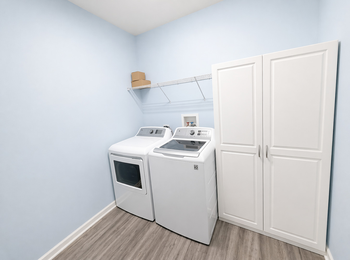 713 Long Ridge Trail Minooka, IL 60447 - Photo 37 of 40 a utility room with dryer and washer