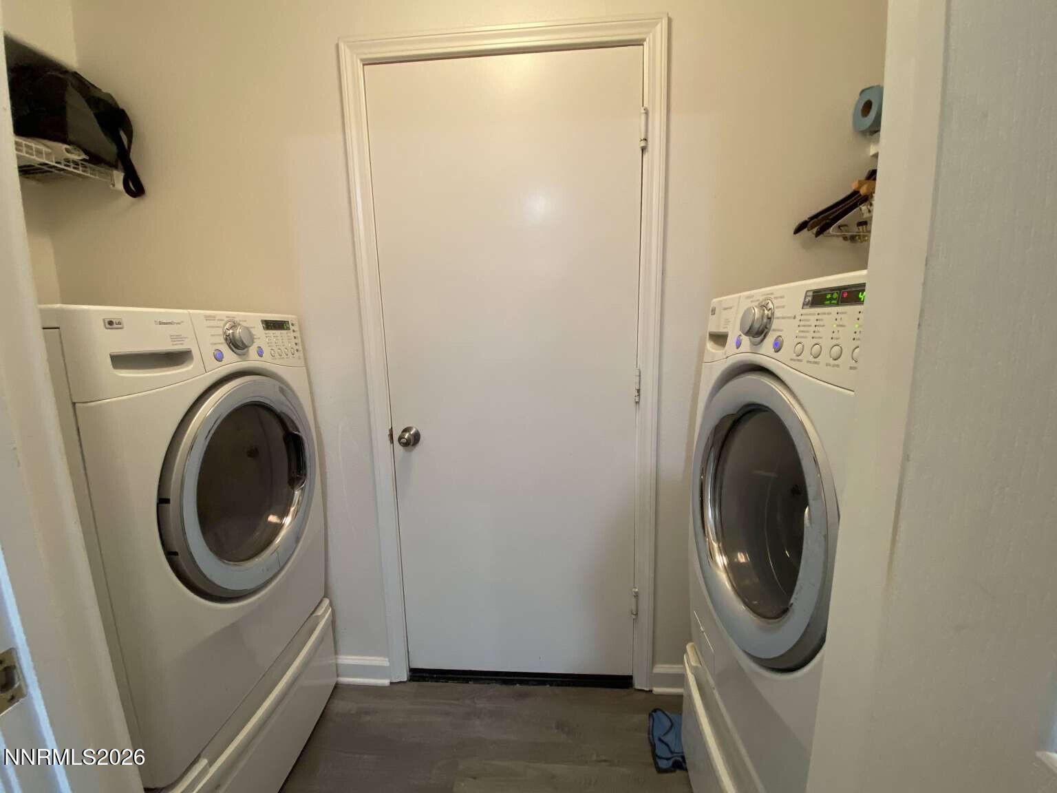621 Keppel Street Fallon, NV 89406 - Photo 13 of 15 a utility room with dryer and washer