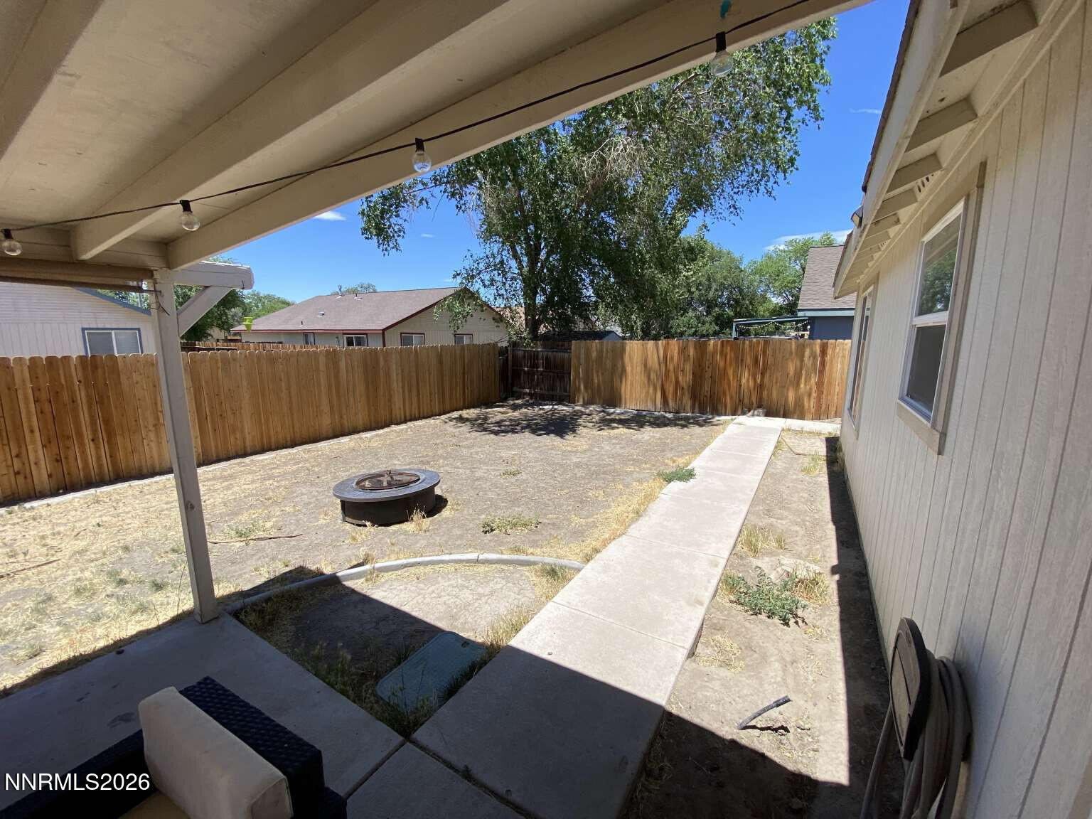 621 Keppel Street Fallon, NV 89406 - Photo 6 of 15 a view of a backyard