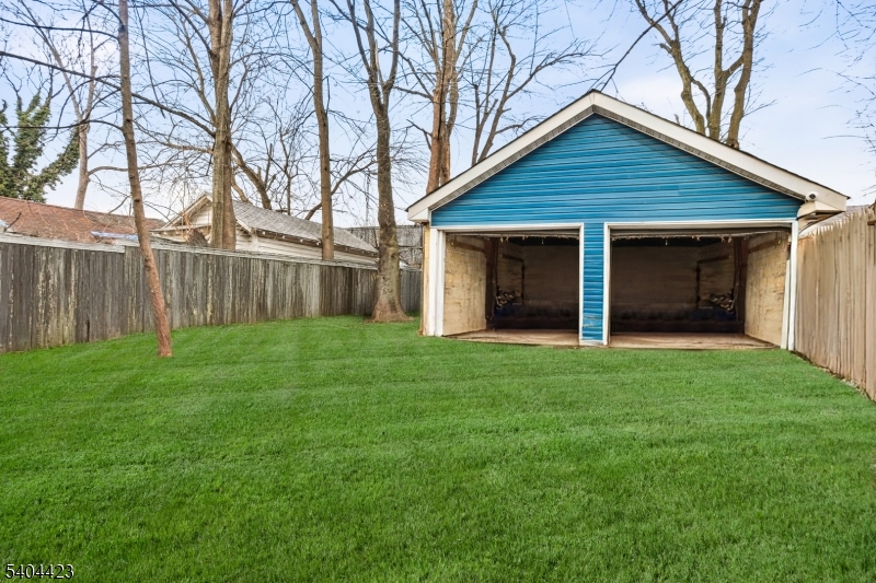 112 University Place Irvington, NJ 07111 - Photo 31 of 31 a front view of house with yard and green space