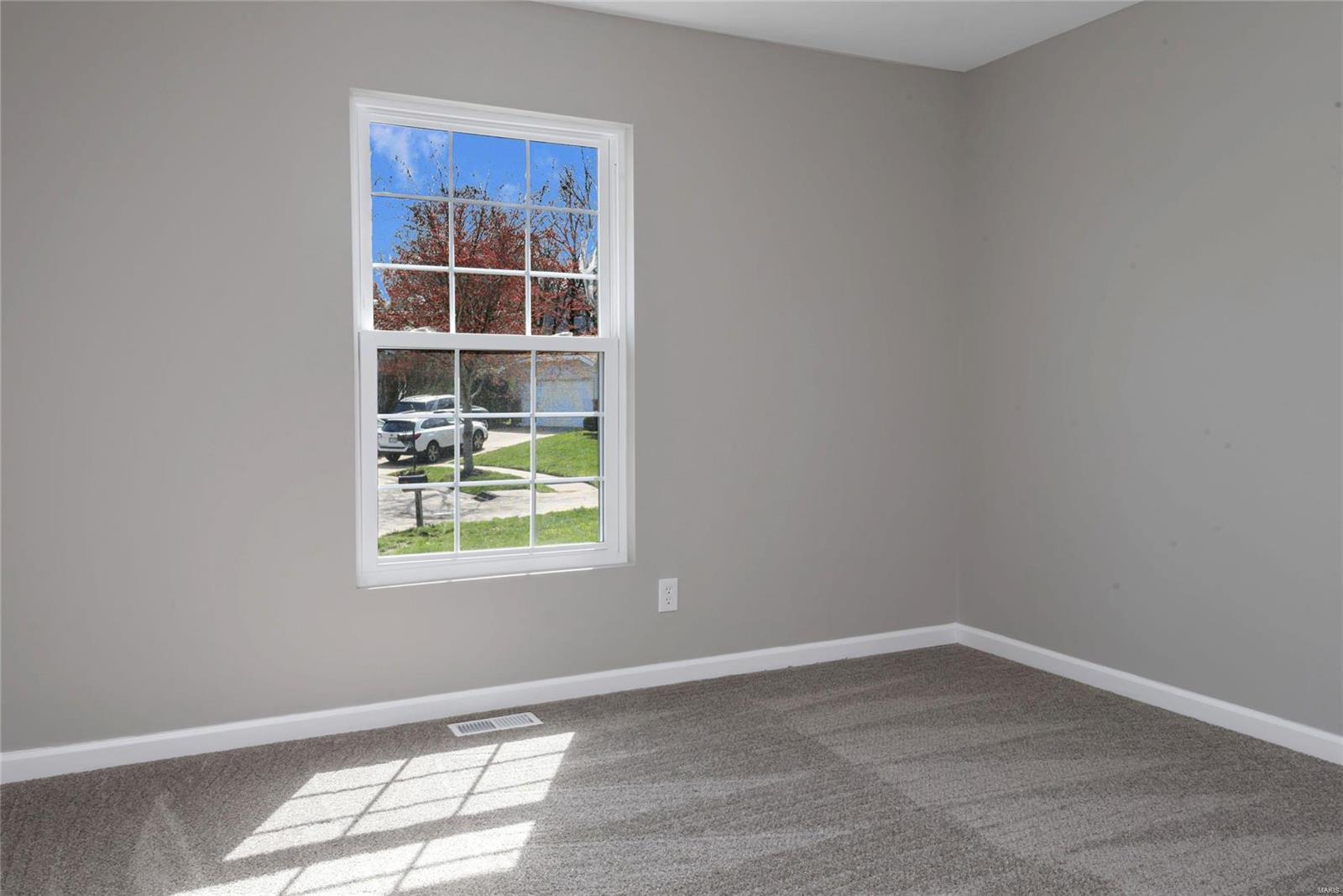1864 Clover Ridge Court Chesterfield, MO 63017 - Photo 19 of 32 Gallery Image 19