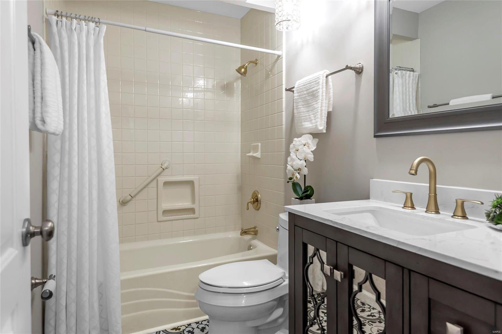 1864 Clover Ridge Court Chesterfield, MO 63017 - Photo 20 of 32 Gallery Image 20