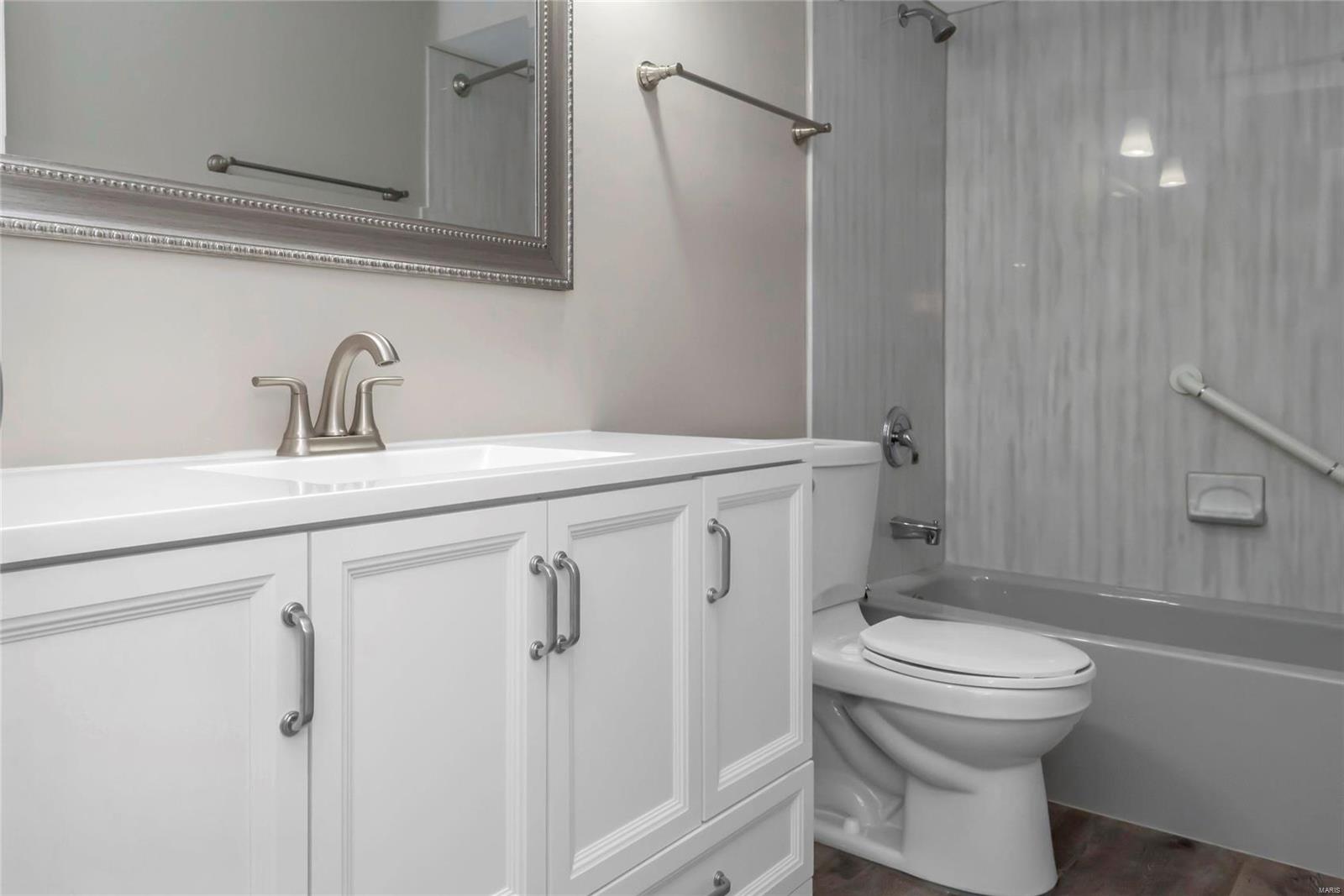 1864 Clover Ridge Court Chesterfield, MO 63017 - Photo 27 of 32 Gallery Image 27