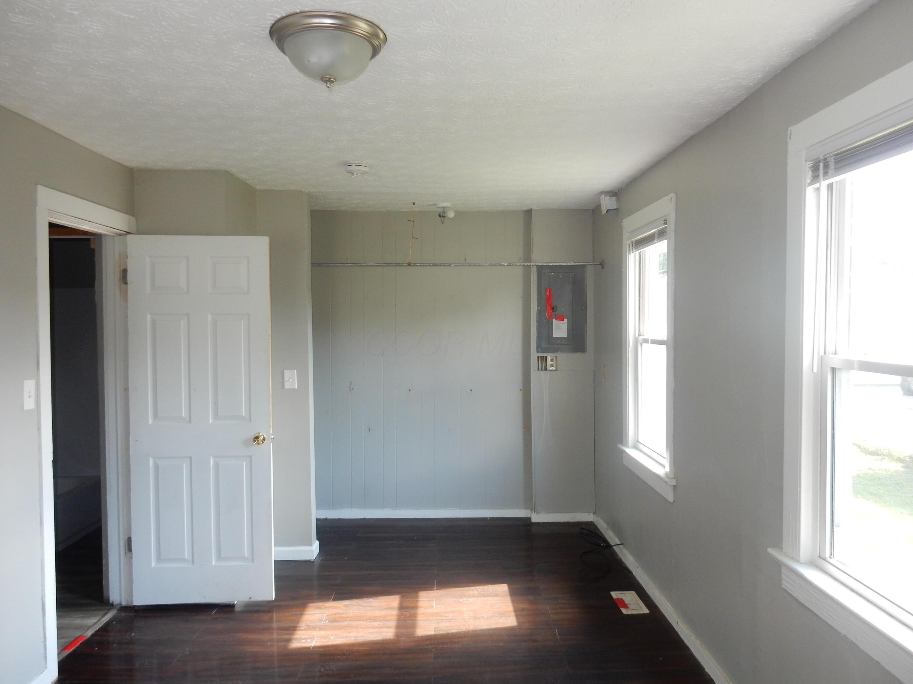2059 Sale Road Columbus, OH 43224 - Photo 4 of 18 DSCN0271