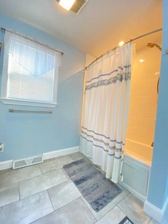 53 Great Woods Road Saugus, MA 01906 - Photo 14 of 40 Gallery Image 14