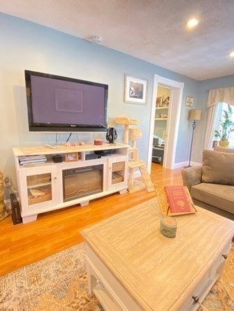 53 Great Woods Road Saugus, MA 01906 - Photo 9 of 40 Gallery Image 9