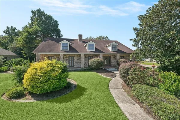 $569,000 | 3600 Lake Ontario Drive, Harvey, LA 70058