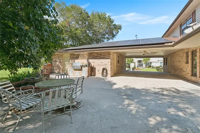 $570,000 | 3600 Lake Ontario Drive, Harvey, LA 70058