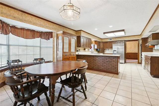 $570,000 | 3600 Lake Ontario Drive, Harvey, LA 70058