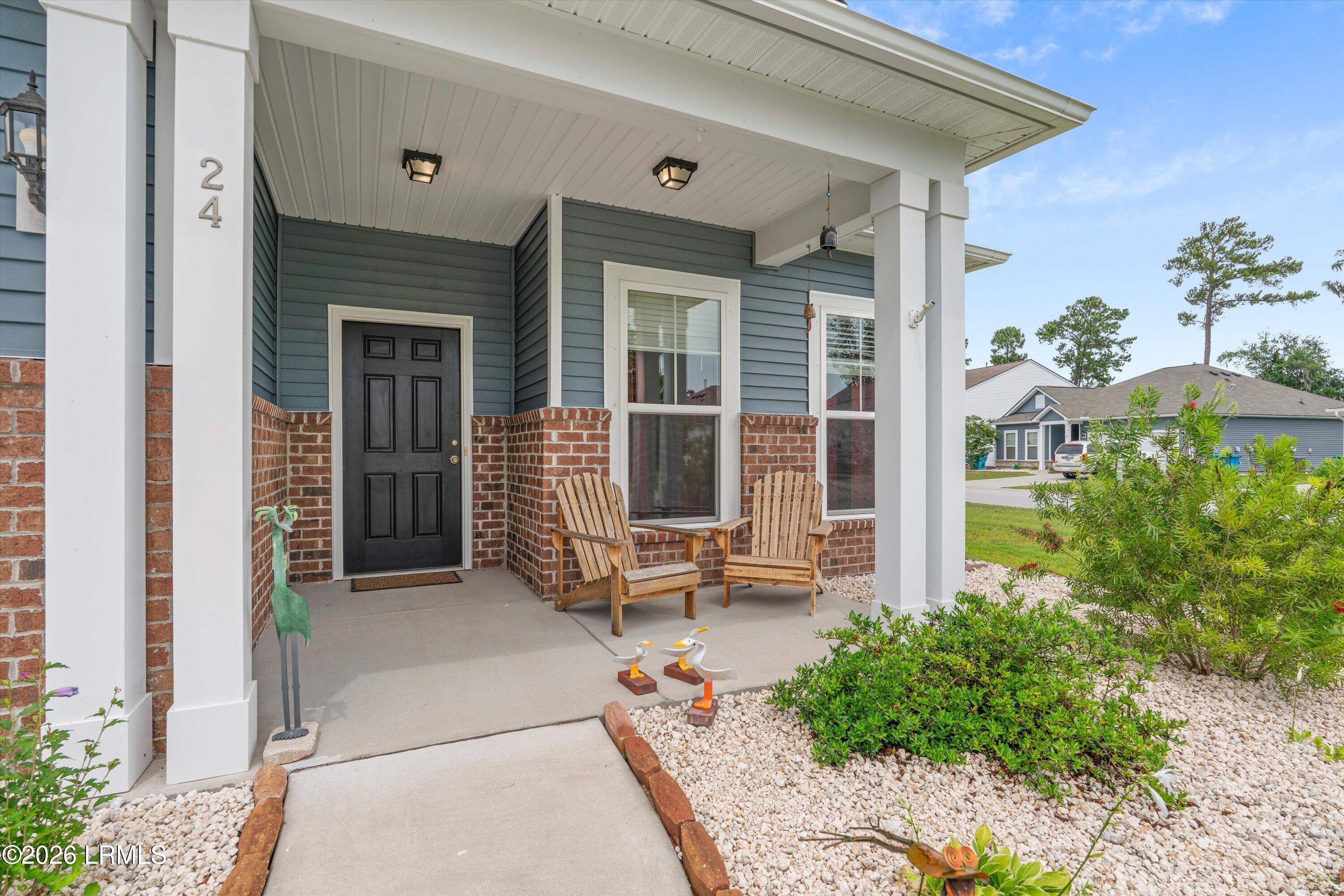 24 Seneca Way Beaufort, SC 29906 - Photo 2 of 35 04-24 Seneca Wy