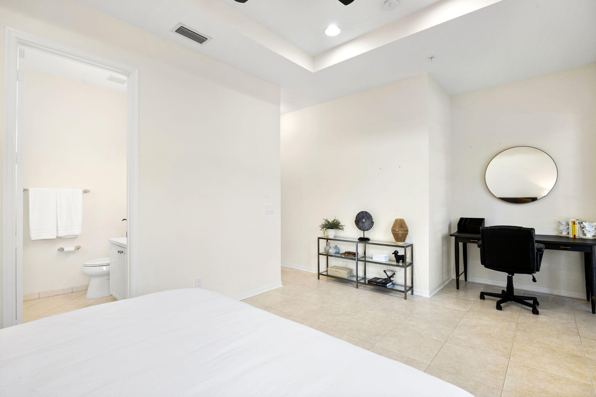 4301 Parkside Drive Jupiter, FL 33458 - Photo 13 of 29 14-web-or-mls-6R5A8260