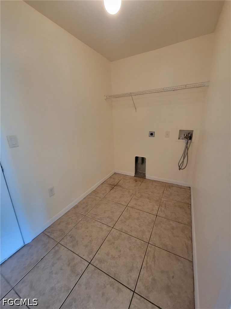 8071 Liriope Loop Lehigh Acres, FL 33972 - Photo 5 of 14