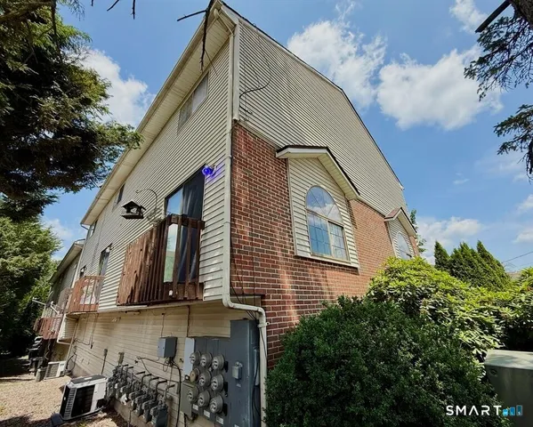 $174,900 | 817 Woodtick Road, Unit A, Waterbury, CT 06705