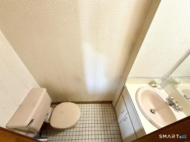 $174,900 | 817 Woodtick Road, Unit A, Waterbury, CT 06705