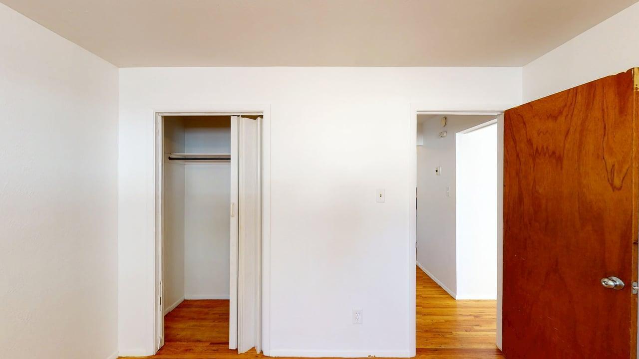 4600 Zuni Road Southeast Albuquerque, NM 87108 - Photo 10 of 33 Gallery Image 10