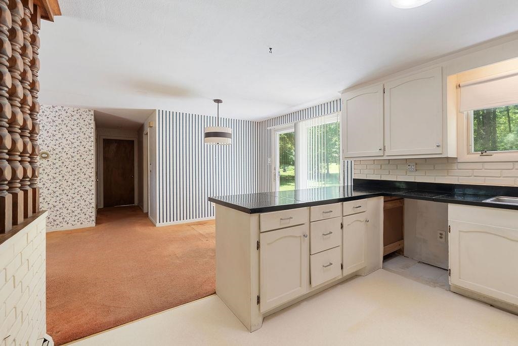 66 Post Road North Hampton, NH 03862 - Photo 7 of 36