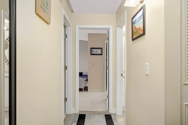 $193,000 | 10501 Cedar Lake Road, Unit 420, Minnetonka, MN 55305