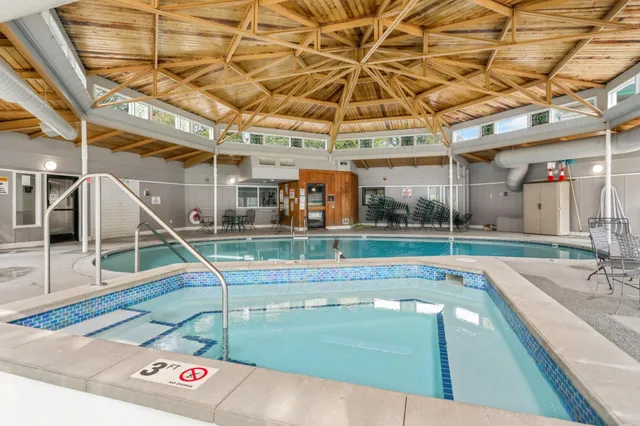 $193,000 | 10501 Cedar Lake Road, Unit 420, Minnetonka, MN 55305