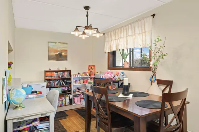 $193,000 | 10501 Cedar Lake Road, Unit 420, Minnetonka, MN 55305