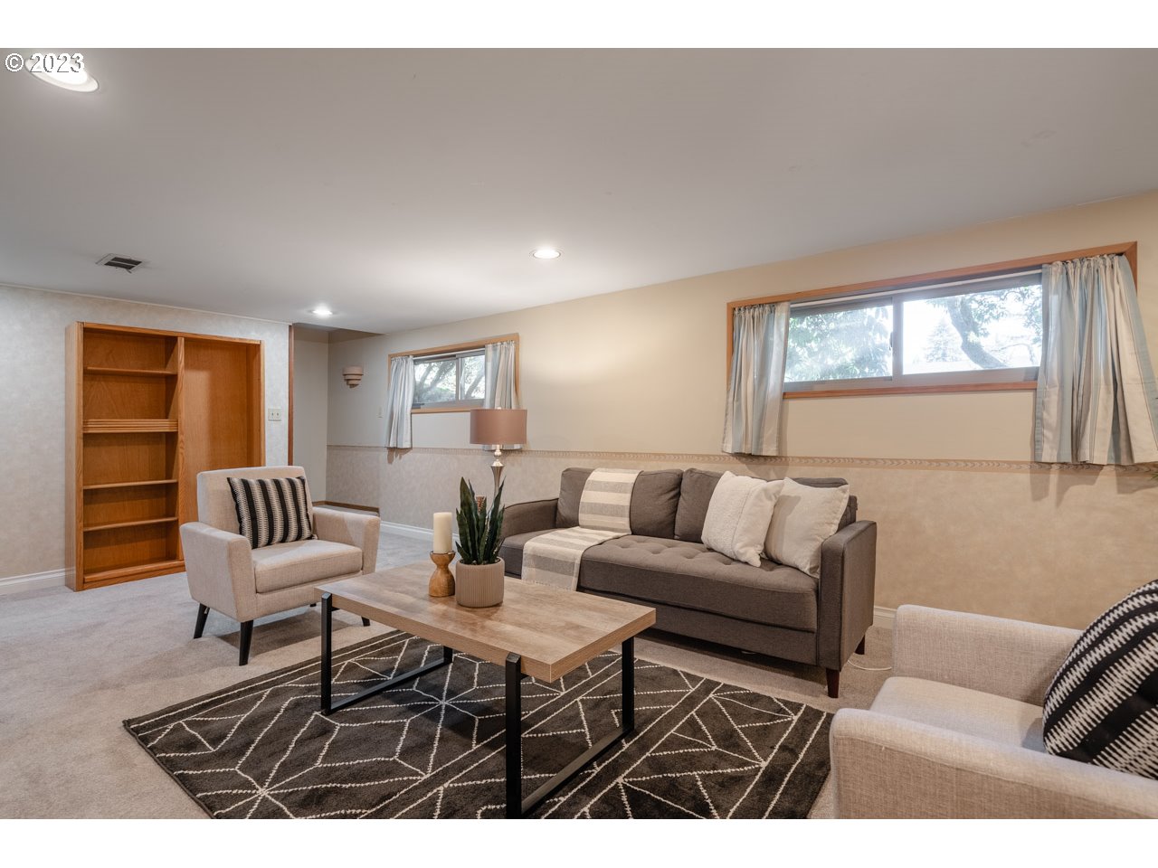 2145 Southwest Roxbury Avenue Portland, OR 97225 - Photo 24 of 32 Bonus Room