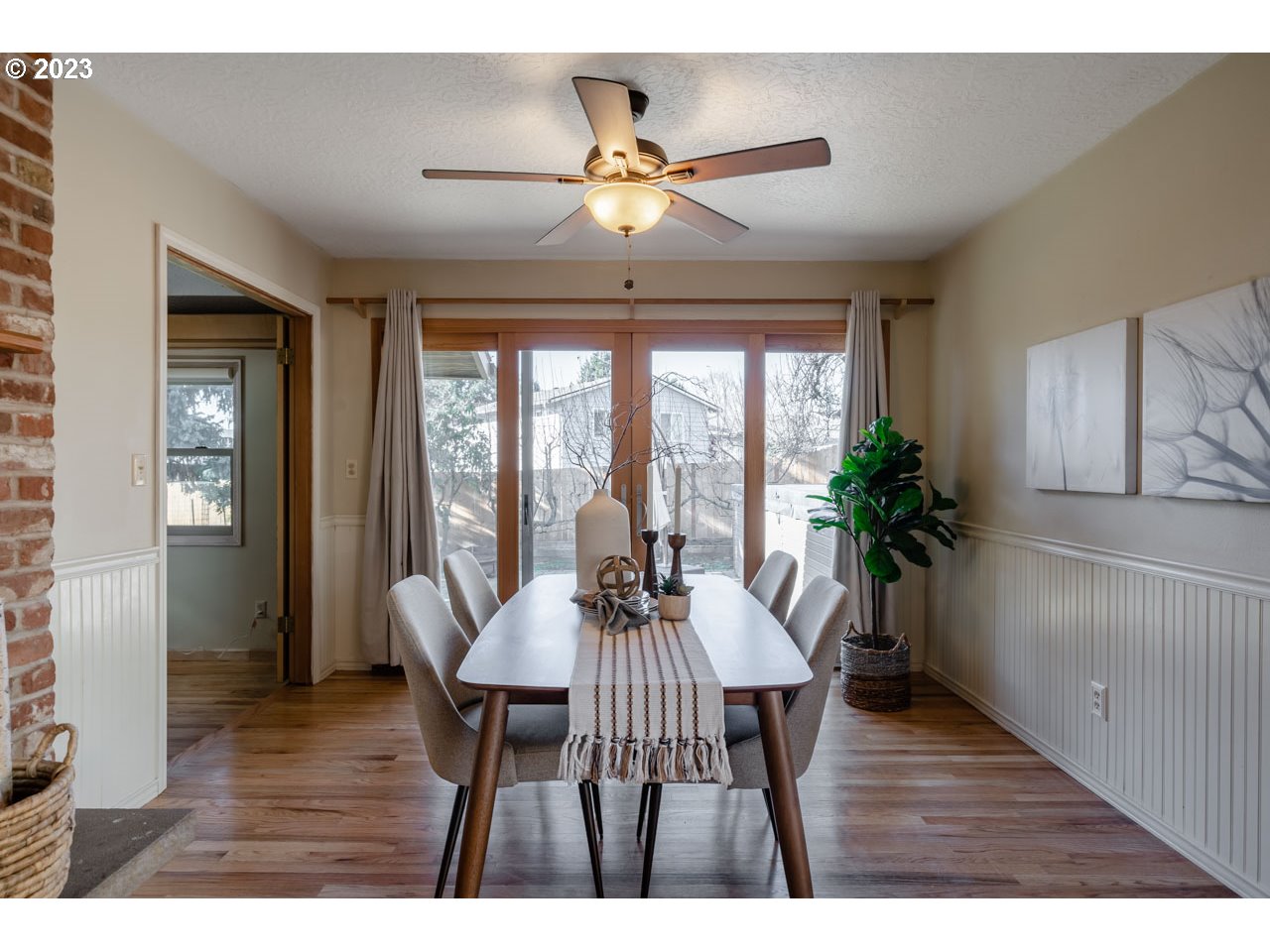 2145 Southwest Roxbury Avenue Portland, OR 97225 - Photo 8 of 32 Dining Area