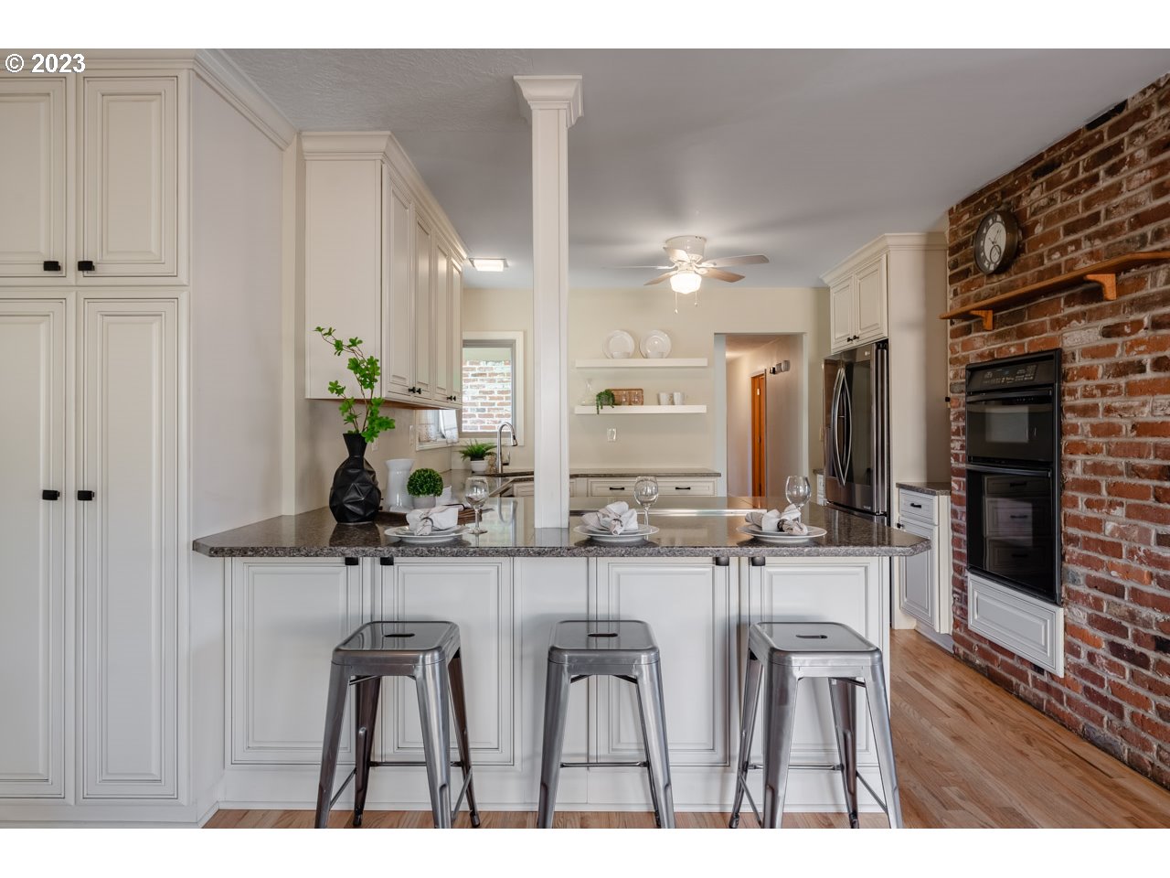 2145 Southwest Roxbury Avenue Portland, OR 97225 - Photo 9 of 32 Kitchen