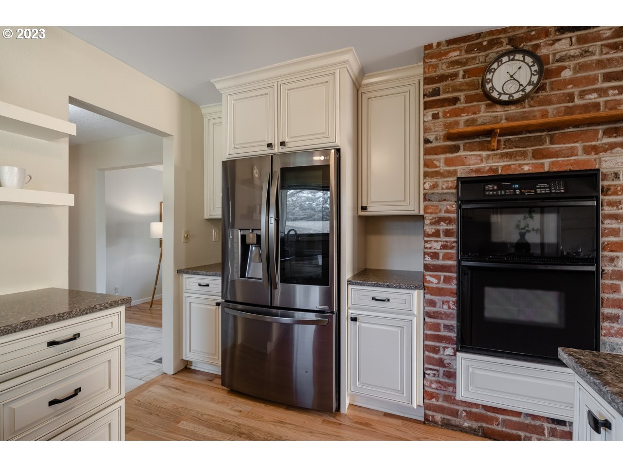 2145 Southwest Roxbury Avenue Portland, OR 97225 - Photo 10 of 32 Kitchen