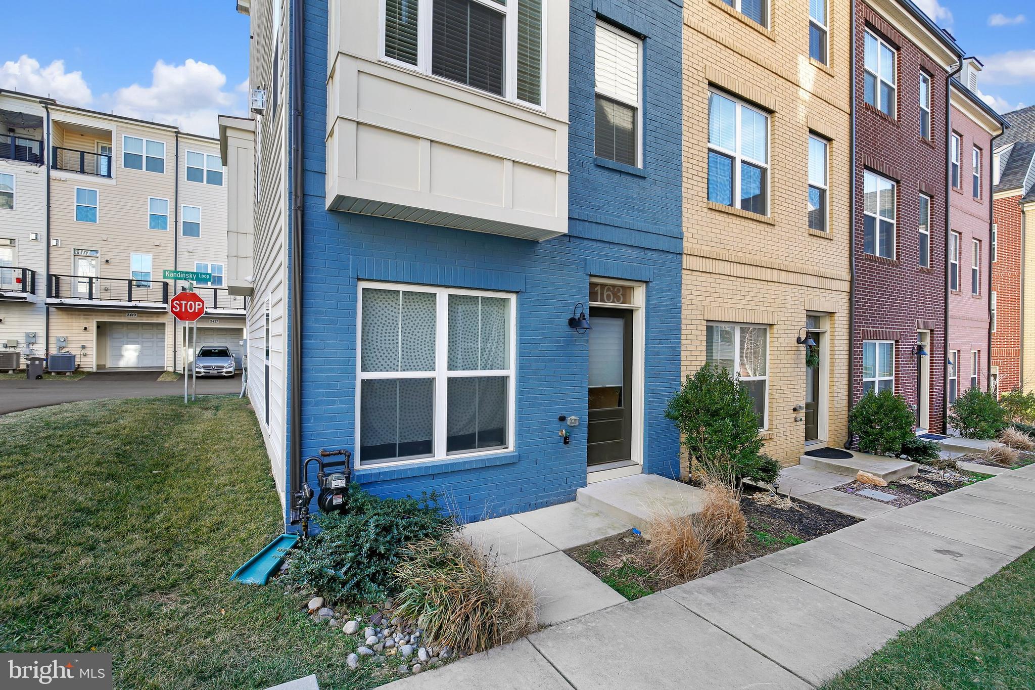 163 Kandinsky Loop Silver Spring, MD 20906 - Photo 2 of 58