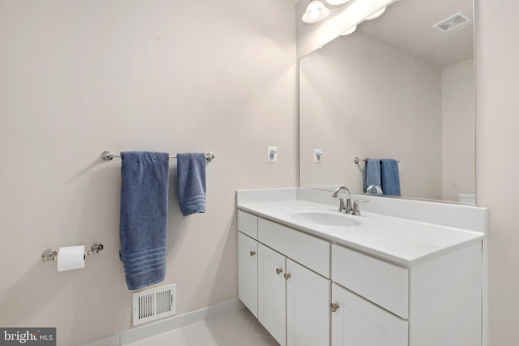 163 Kandinsky Loop Silver Spring, MD 20906 - Photo 30 of 58