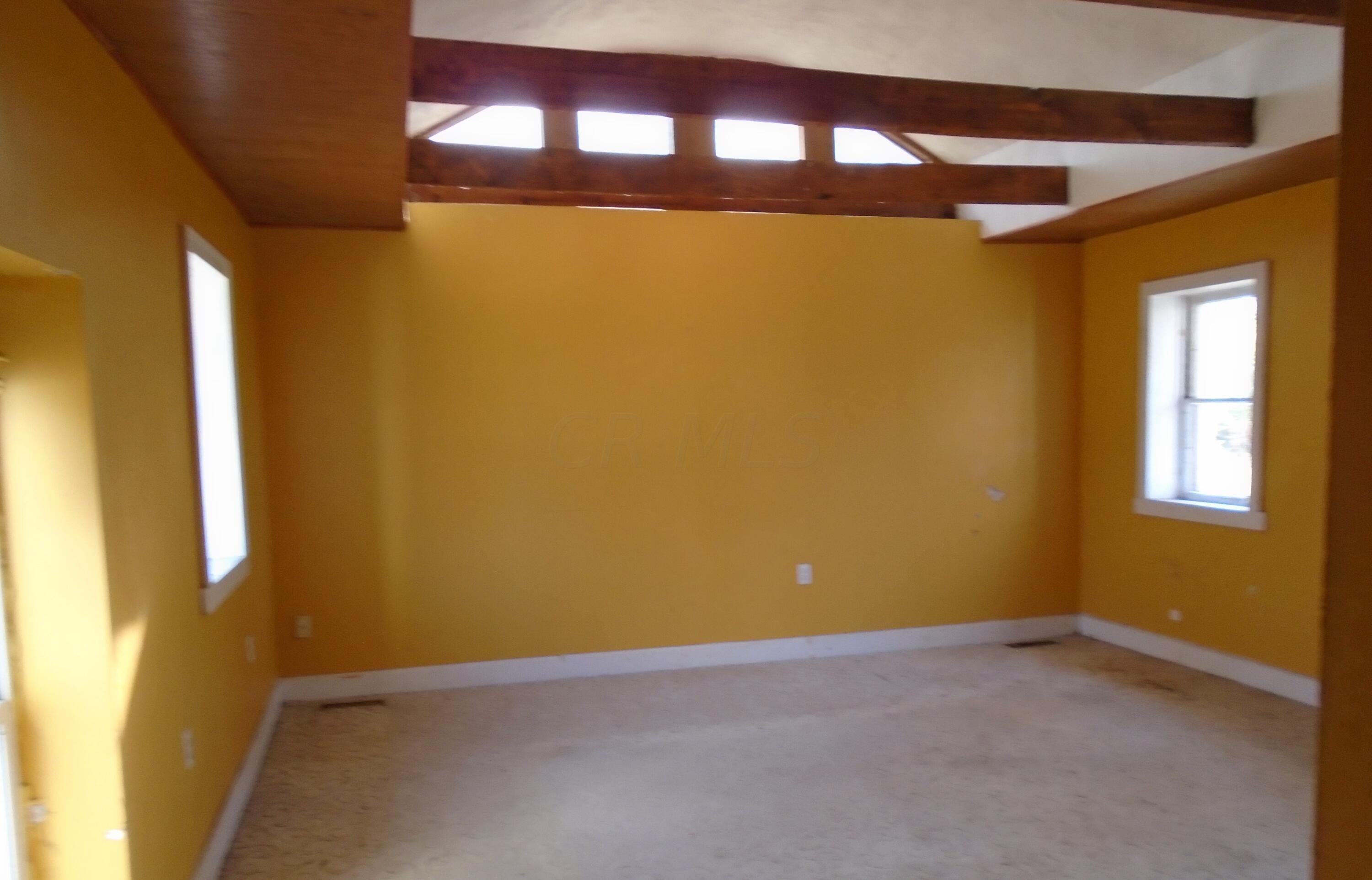 4677 Bixby Road Groveport, OH 43125 - Photo 9 of 22 MLS Family room Bixby