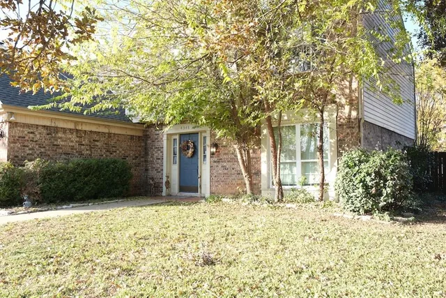 $3,300 | 4348 Kenwood Drive, Grapevine, TX 76051