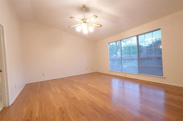 $3,300 | 4348 Kenwood Drive, Grapevine, TX 76051