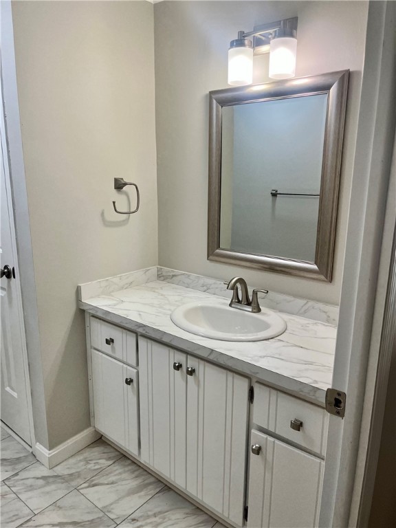 87 Sherwood Valley Lane Coventry, RI 02816 - Photo 21 of 24 Half Bathroom