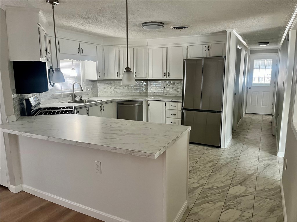 87 Sherwood Valley Lane Coventry, RI 02816 - Photo 8 of 24 Kitchen