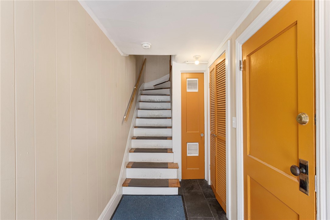 86 Transit Street Providence, RI 02906 - Photo 2 of 38