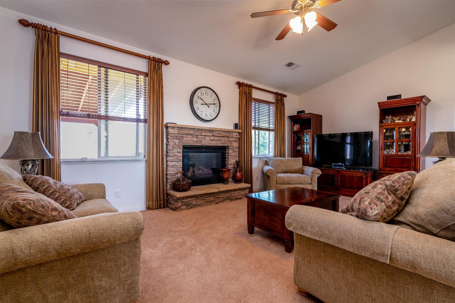 40887 Ave 14 Madera, CA 93636 - Photo 3 of 17 Gallery Image 3