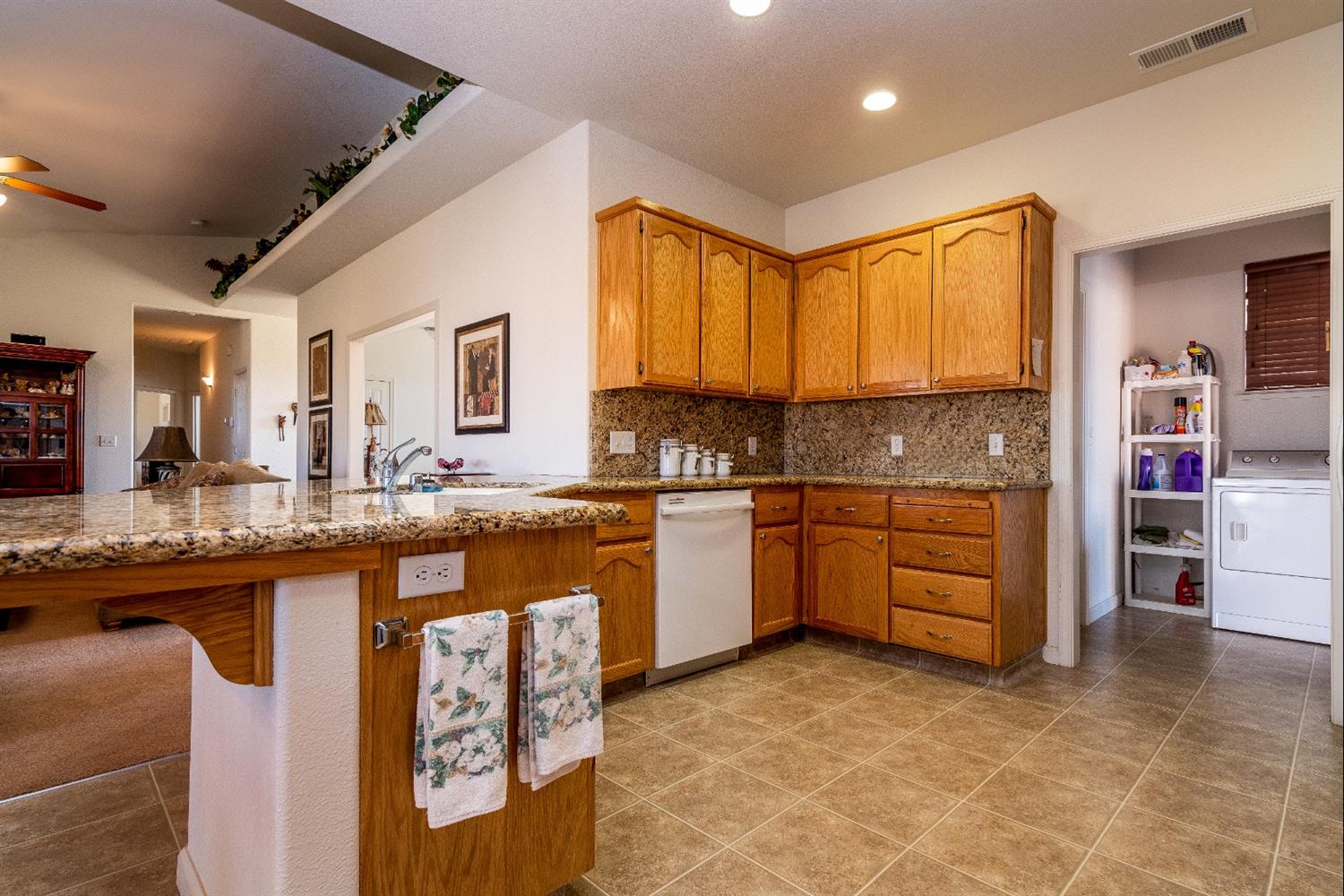 40887 Ave 14 Madera, CA 93636 - Photo 5 of 17 Gallery Image 5