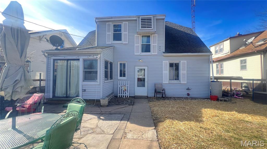 205 North Waters Street Perryville, MO 63775 - Photo 2 of 22