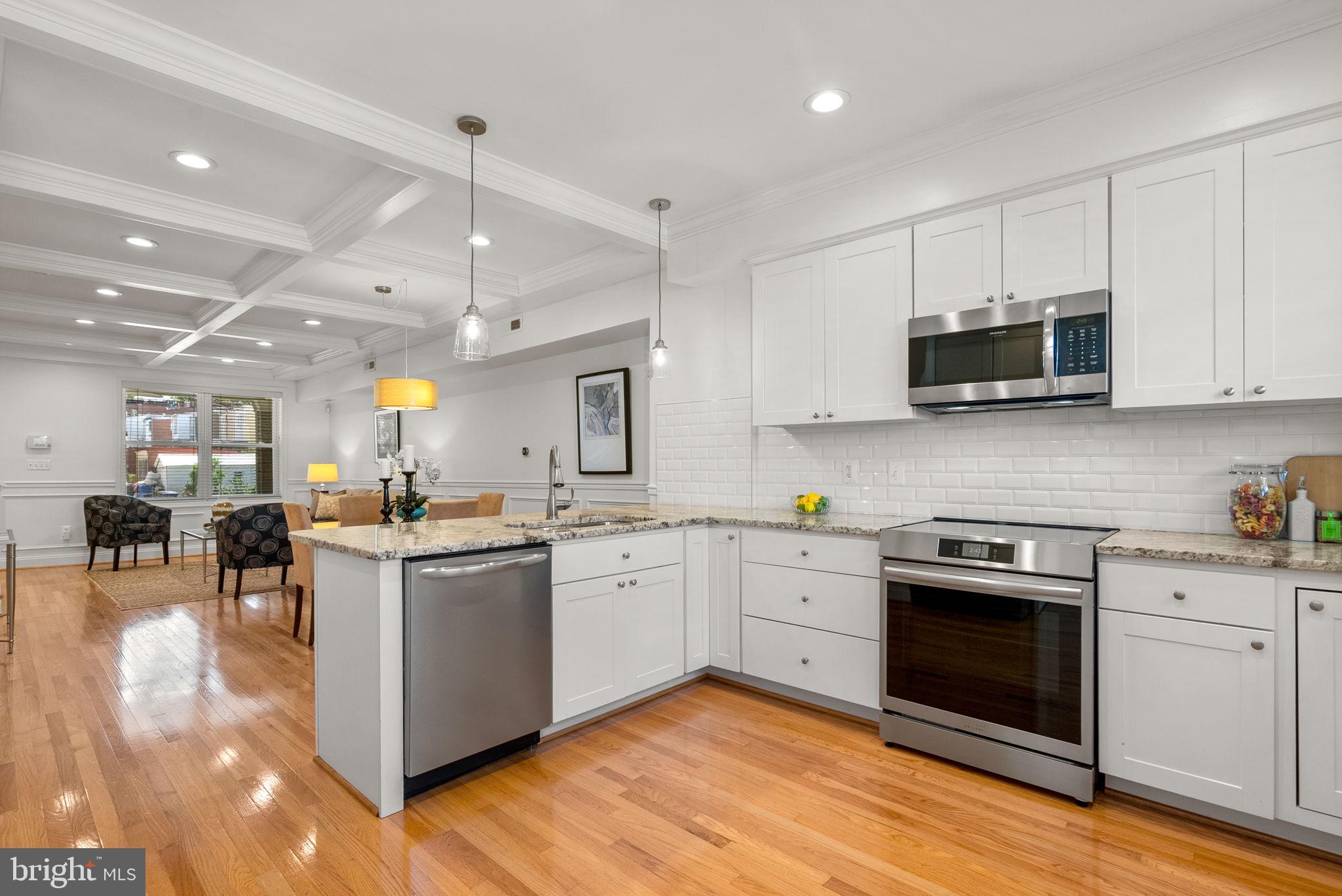 925 Decatur Street Northwest Washington, DC 20011 - Photo 13 of 41 SS Appliances