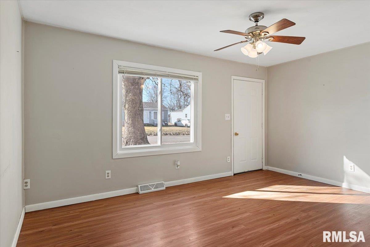 47 Lilac Lane Springfield, IL 62702 - Photo 6 of 26 Gallery Image 6