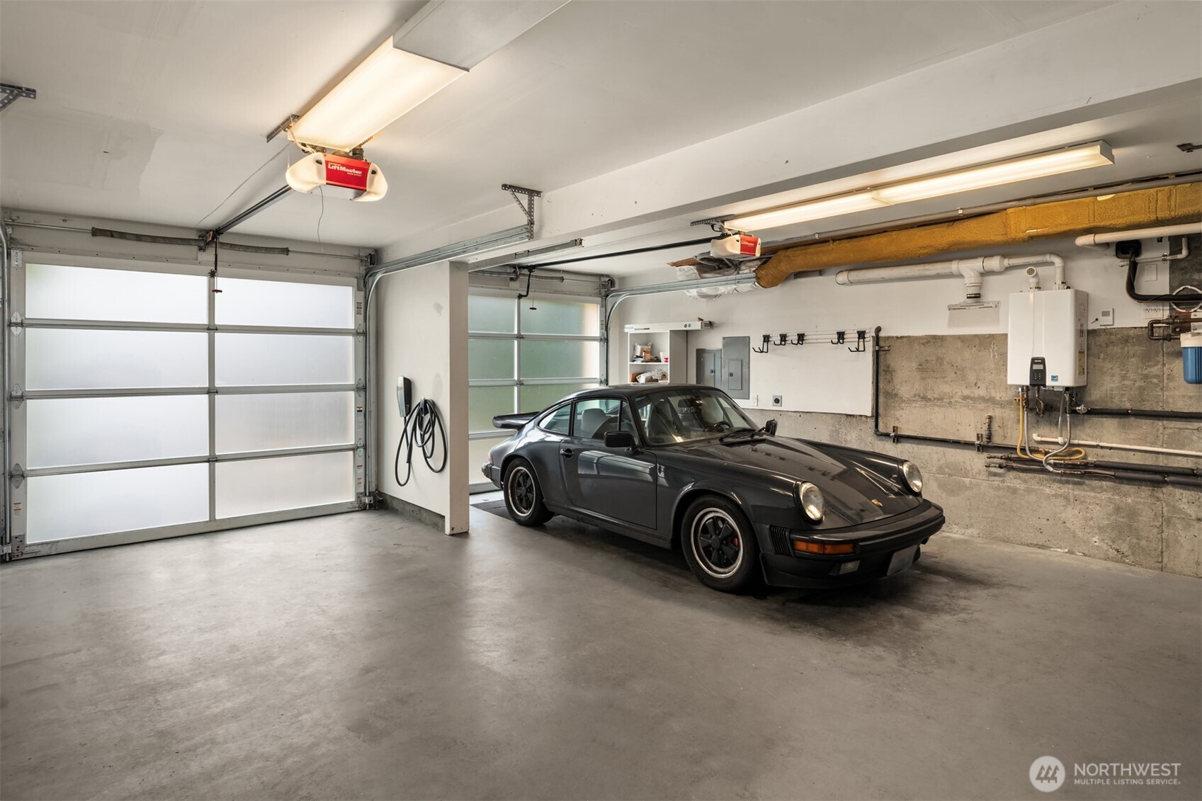 708 13th Avenue East Seattle, WA 98102 - Photo 29 of 38