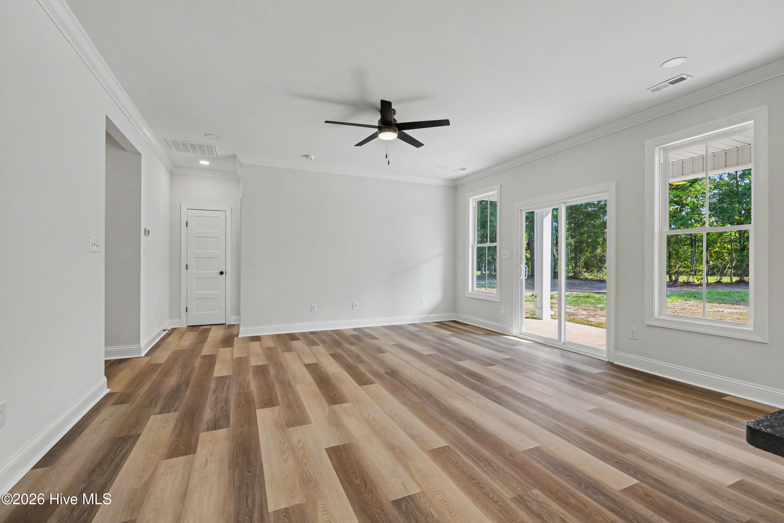 423 Morris Landing Road Holly Ridge, NC 28445 - Photo 8 of 32 Gallery Image 8