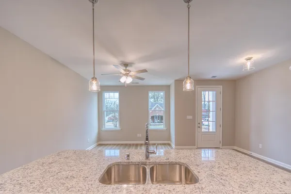 $329,900 | 296 East Washington Avenue, Covington, TN 38019