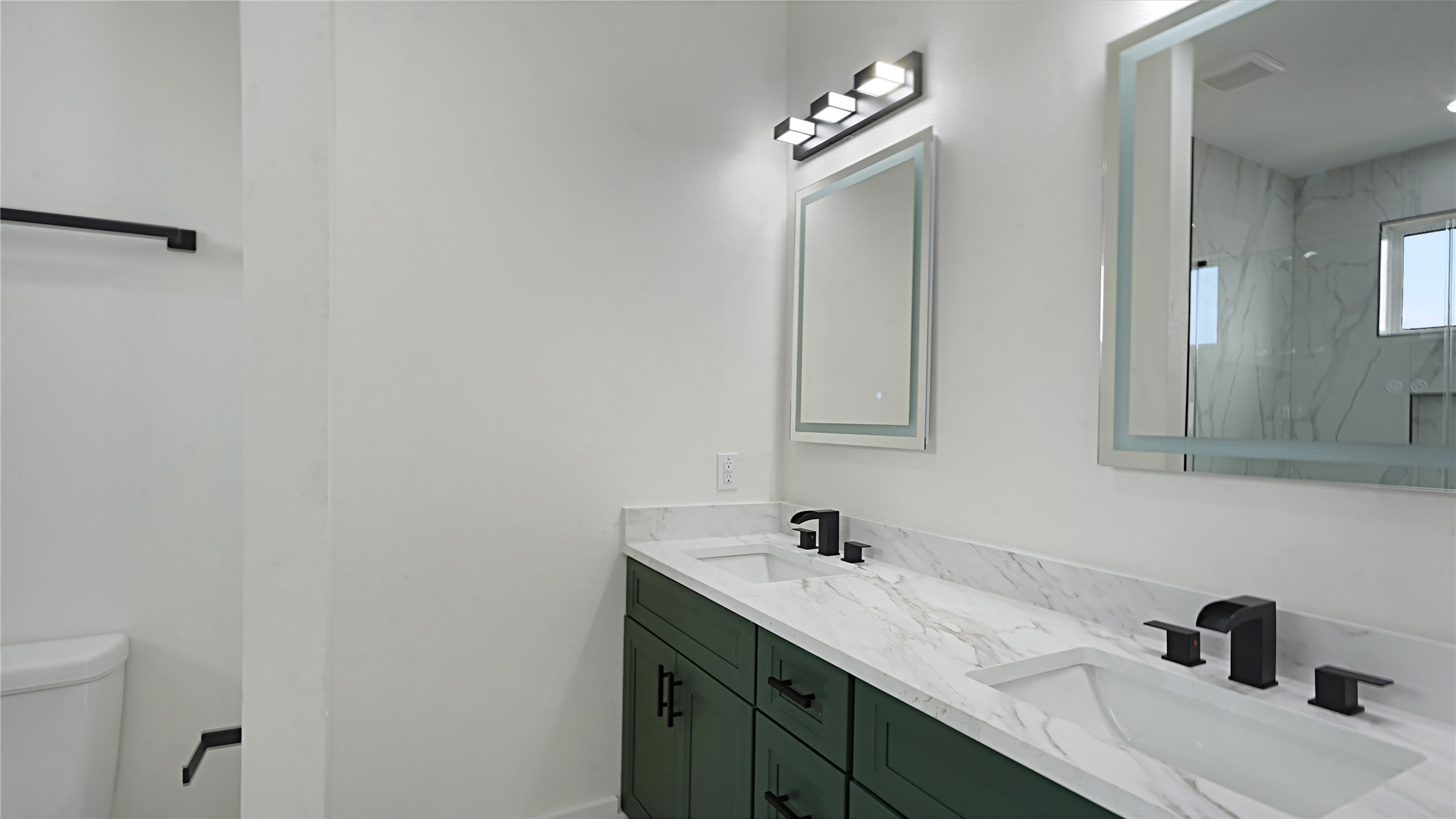 1313 Knight Street, Unit 1 Houston, TX 77022 - Photo 7 of 13