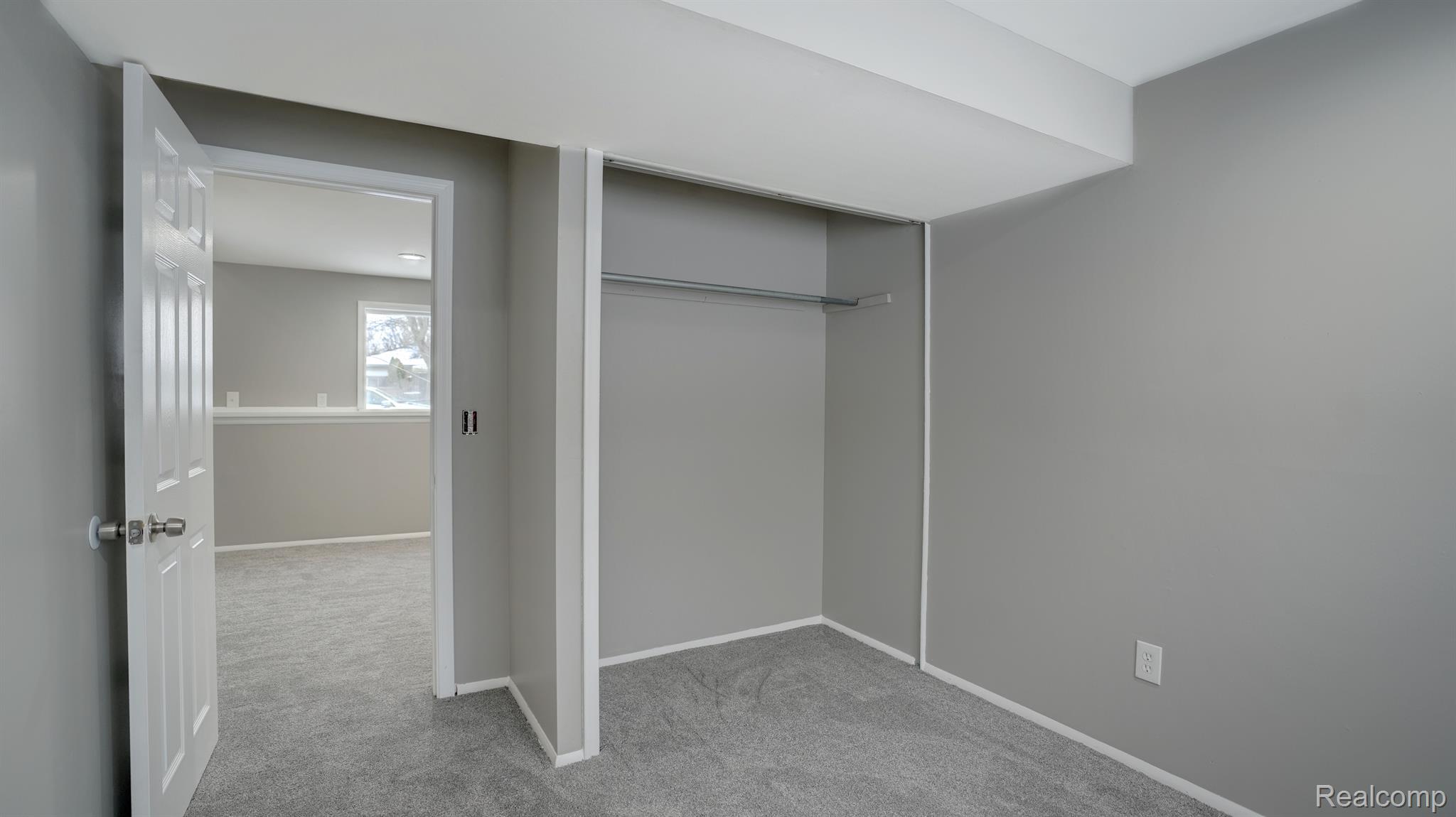 6621 Fleming Road Flint, MI 48504 - Photo 21 of 24 Bedroom 4