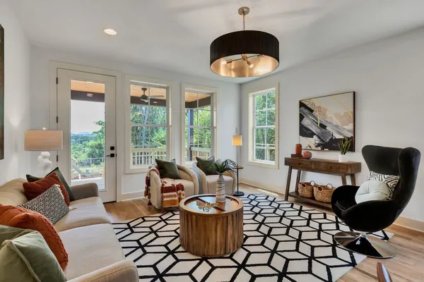 $3,650 | 660 A Vernon Avenue, Nashville, TN 37209