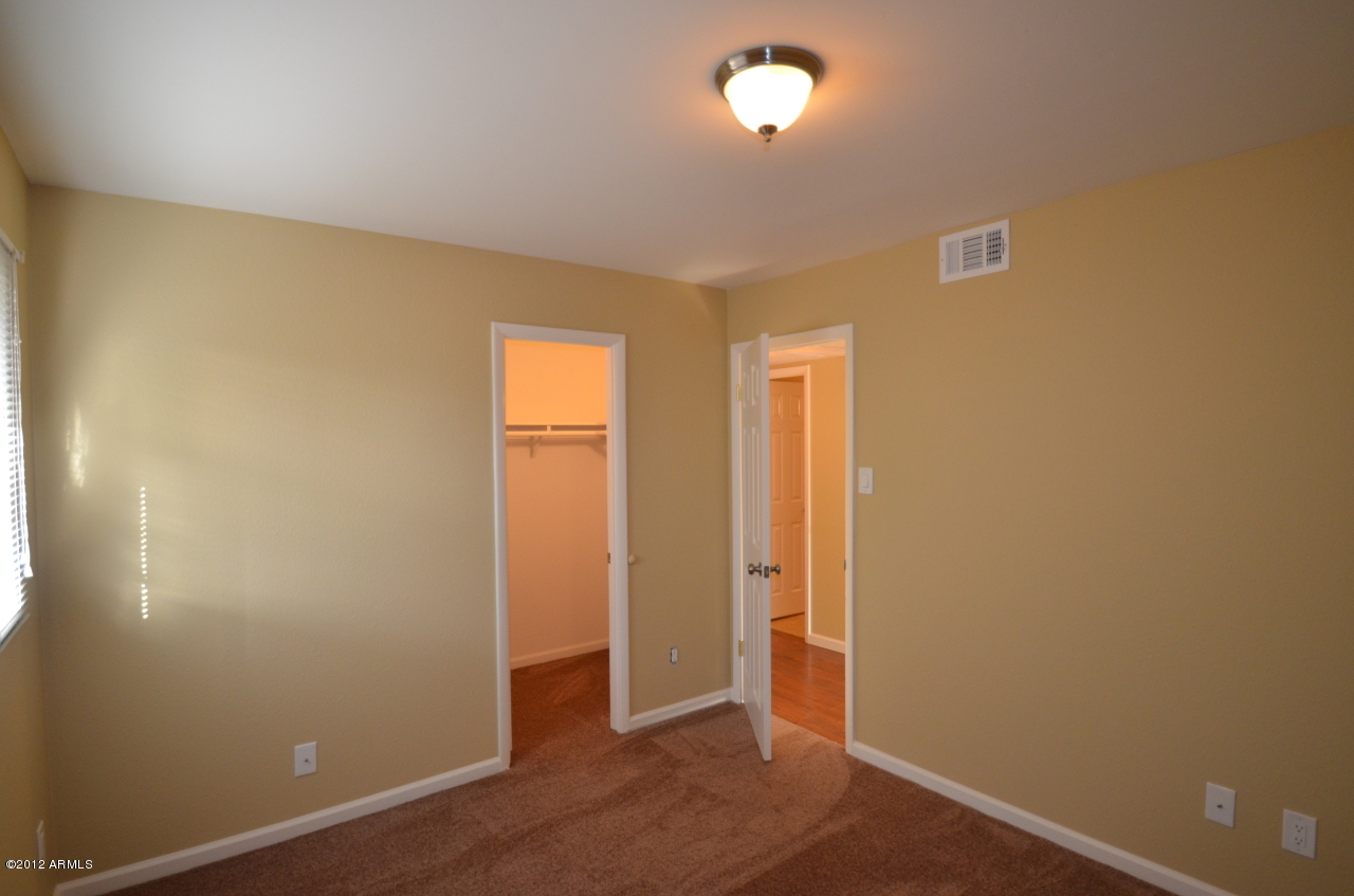4527 South Terrace Road Tempe, AZ 85282 - Photo 26 of 37 zDSC_0054