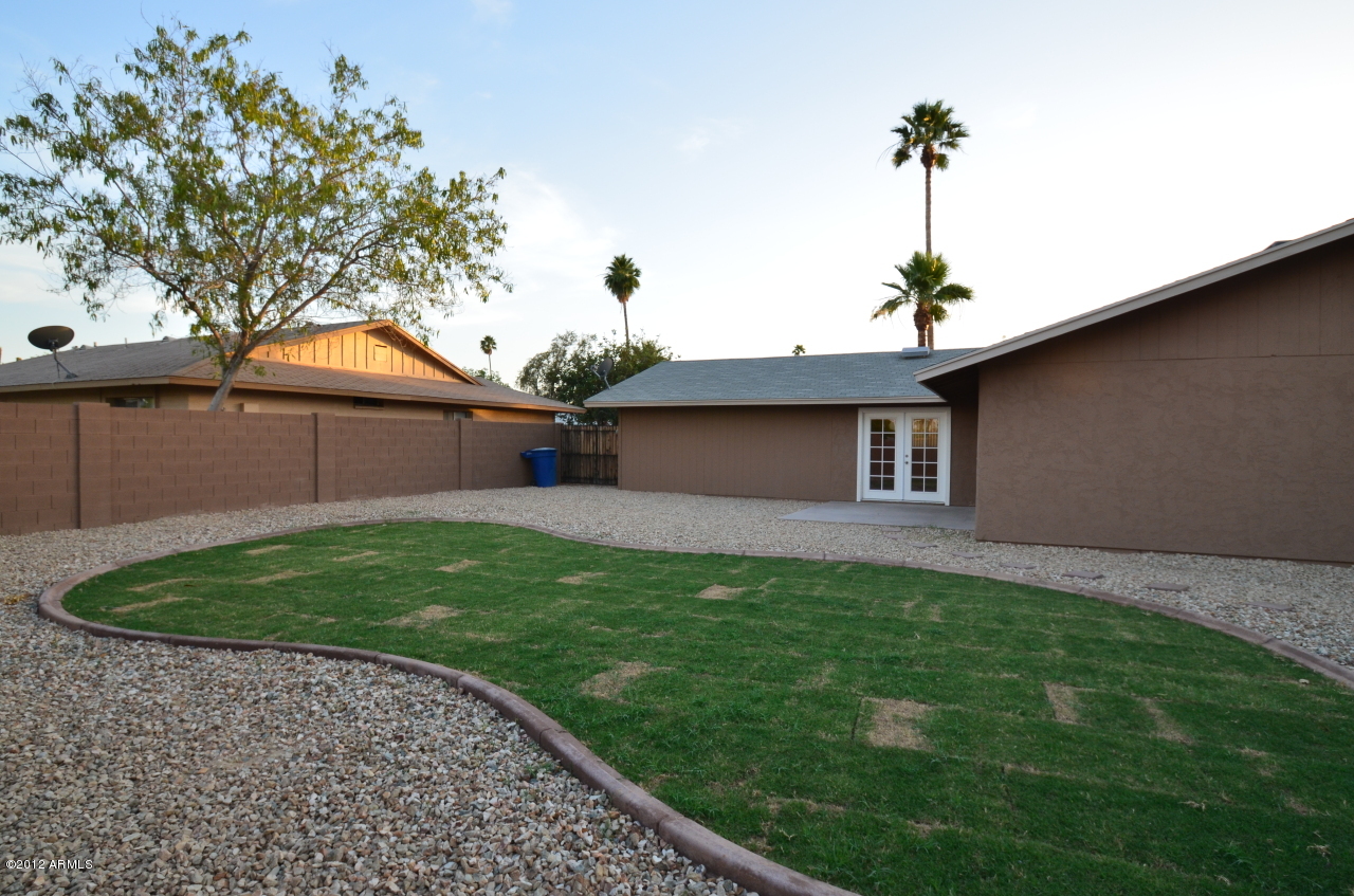 4527 South Terrace Road Tempe, AZ 85282 - Photo 8 of 37 DSC_0116