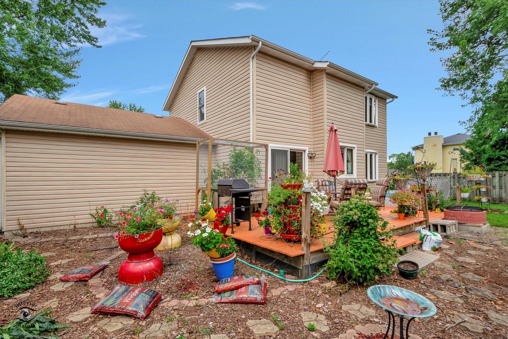 605 Ridge Street Wilmington, IL 60481 - Photo 5 of 26 a view of a house with sitting area